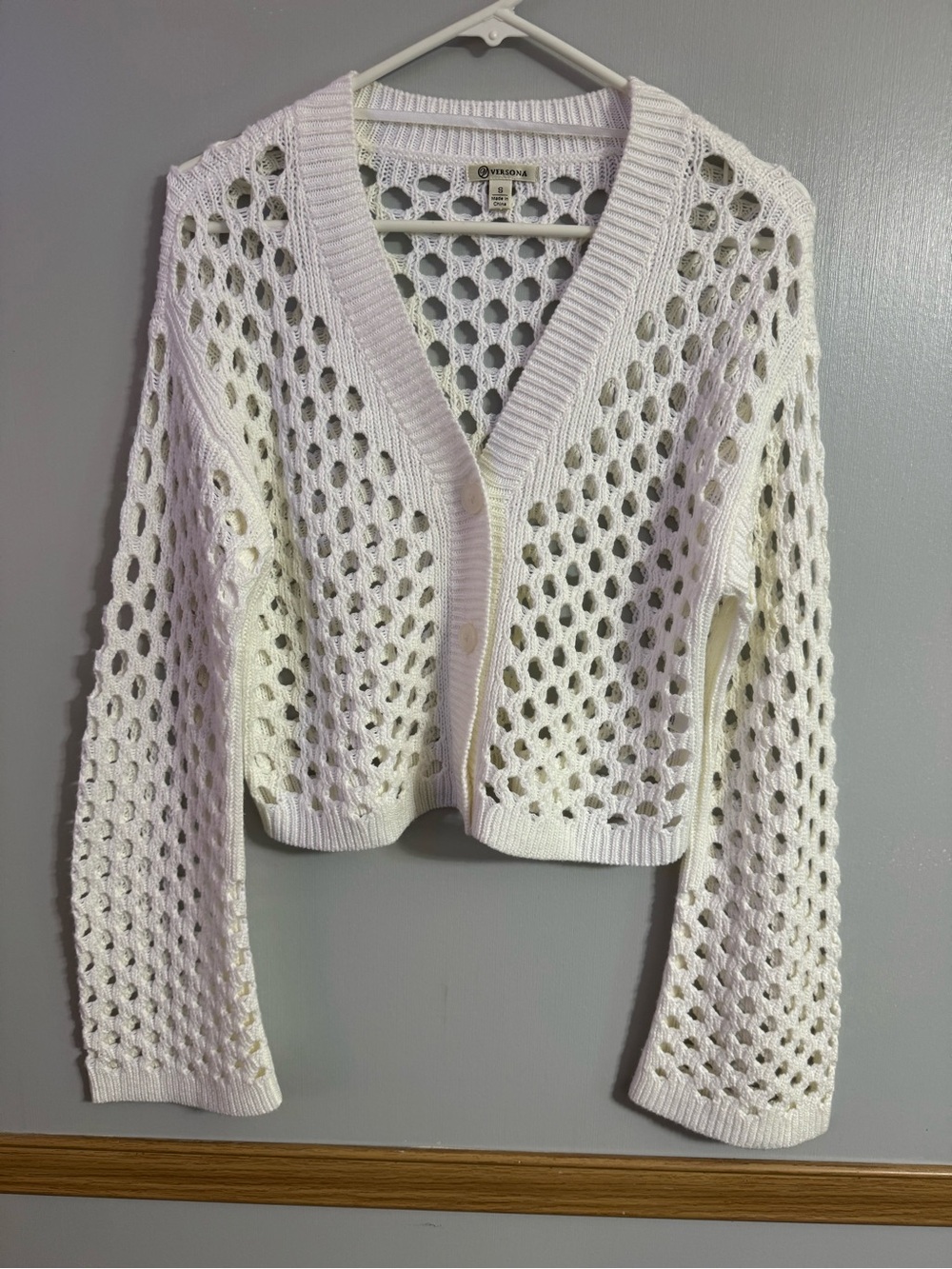 Versona White Open-Knit V-Neck Button Cardigan Size Small